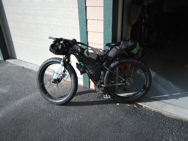 Fat bike en mode "bike packing" (USA)