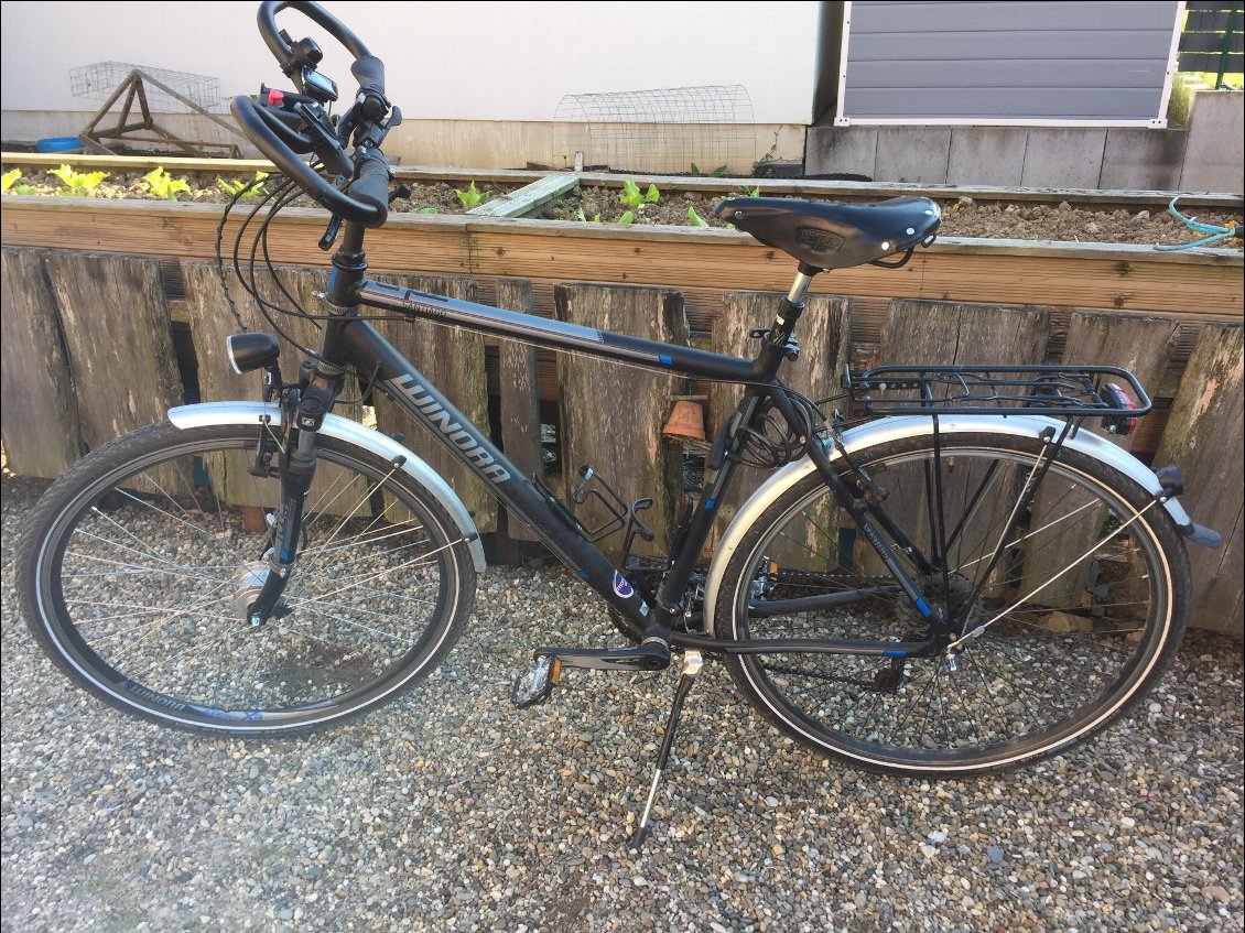 Vélo en prepa manque le porte bagage avant