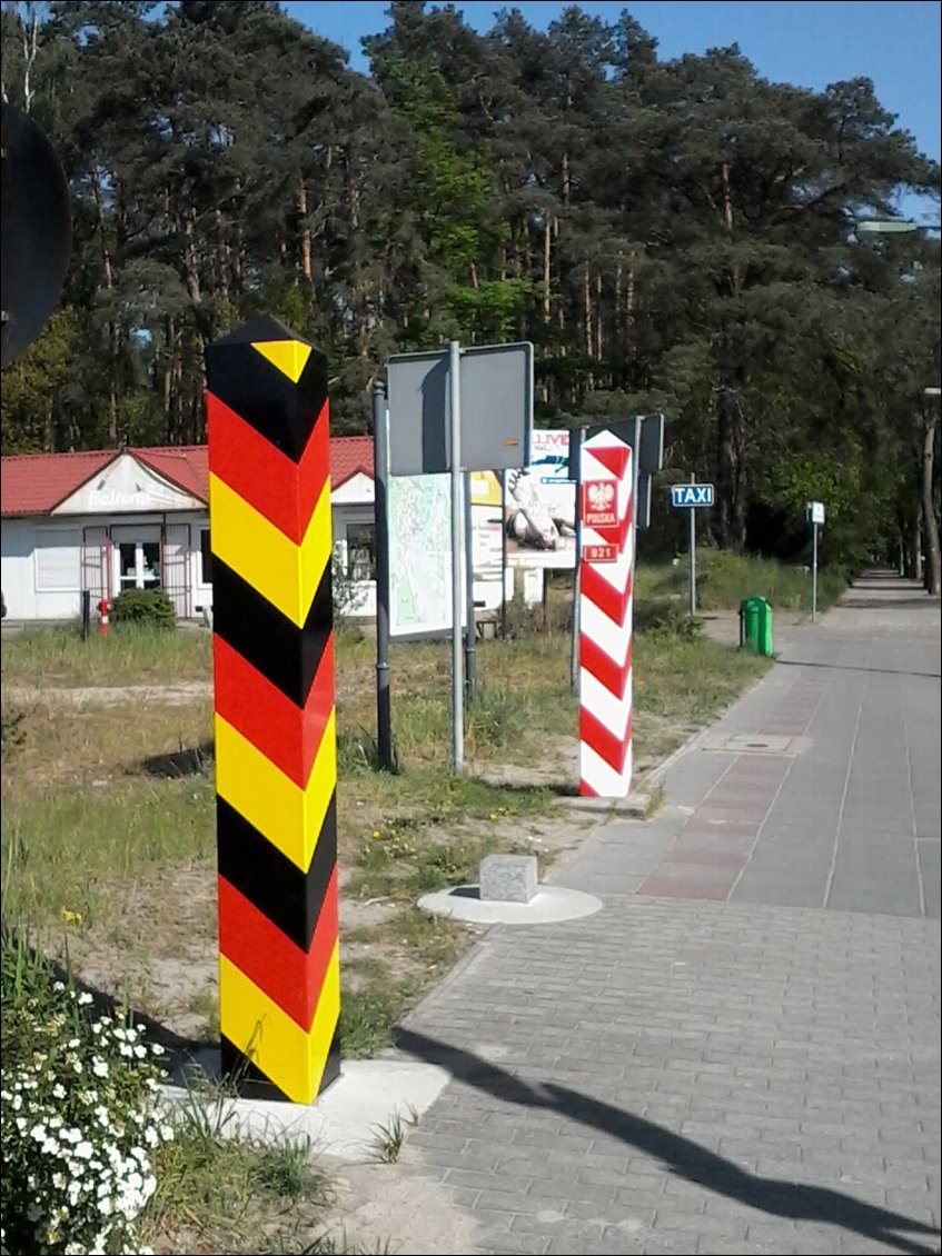 La frontière entre l'Allemagne et la Pologne.