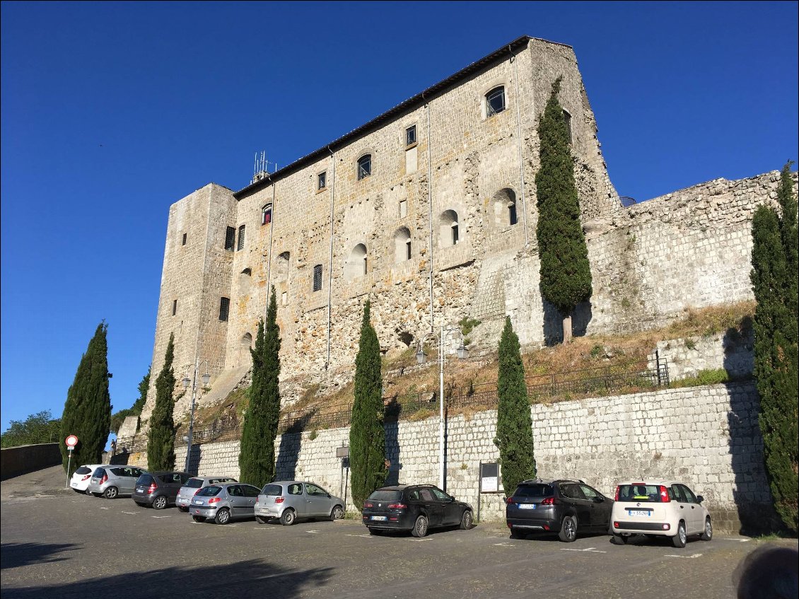 rocca dei papi à montefiascone