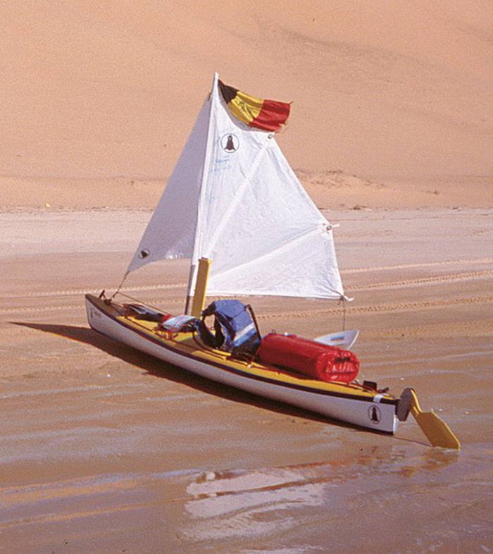 Kayak Plasmor Bélouga sous voile, expédition KayakAfrika