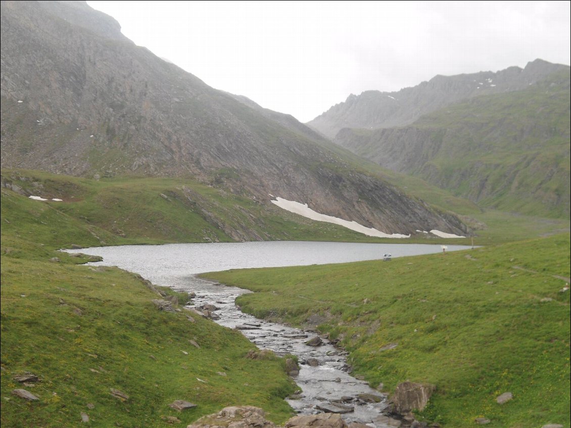 Arrivée au Lac Egorgeou