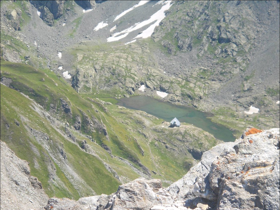 Vue sur le refuge Vallante