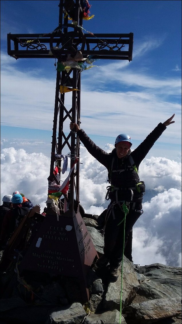 Enfin le sommet et la fameuse croix...3841 m