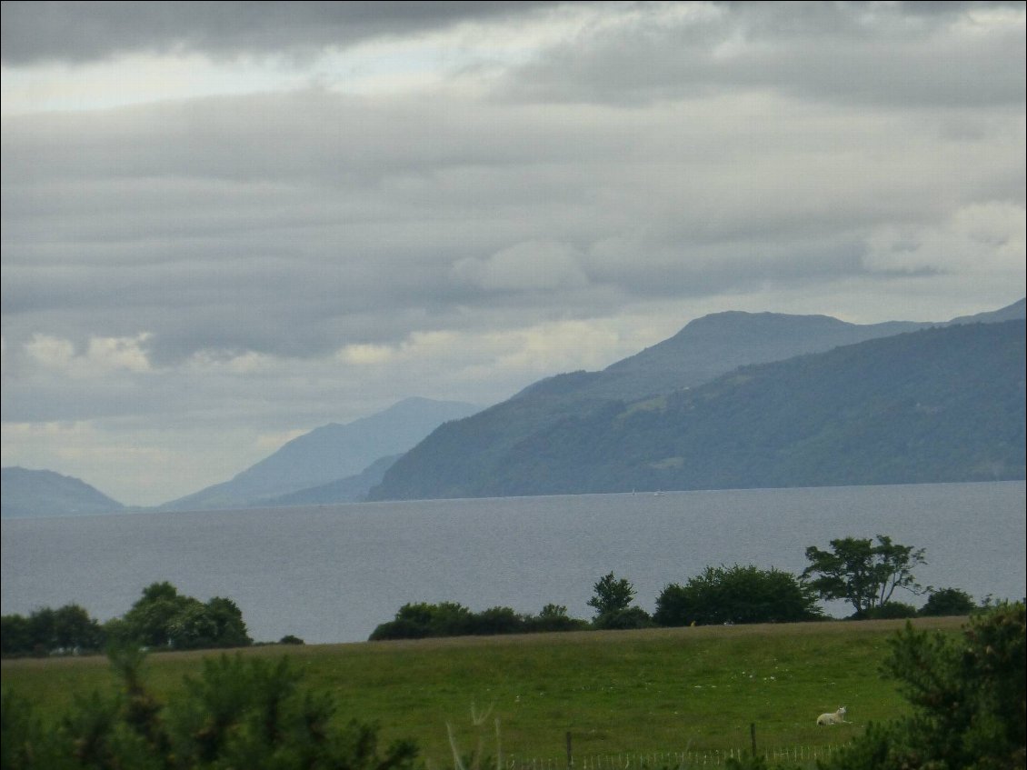 Voici le célèbre Loch Ness