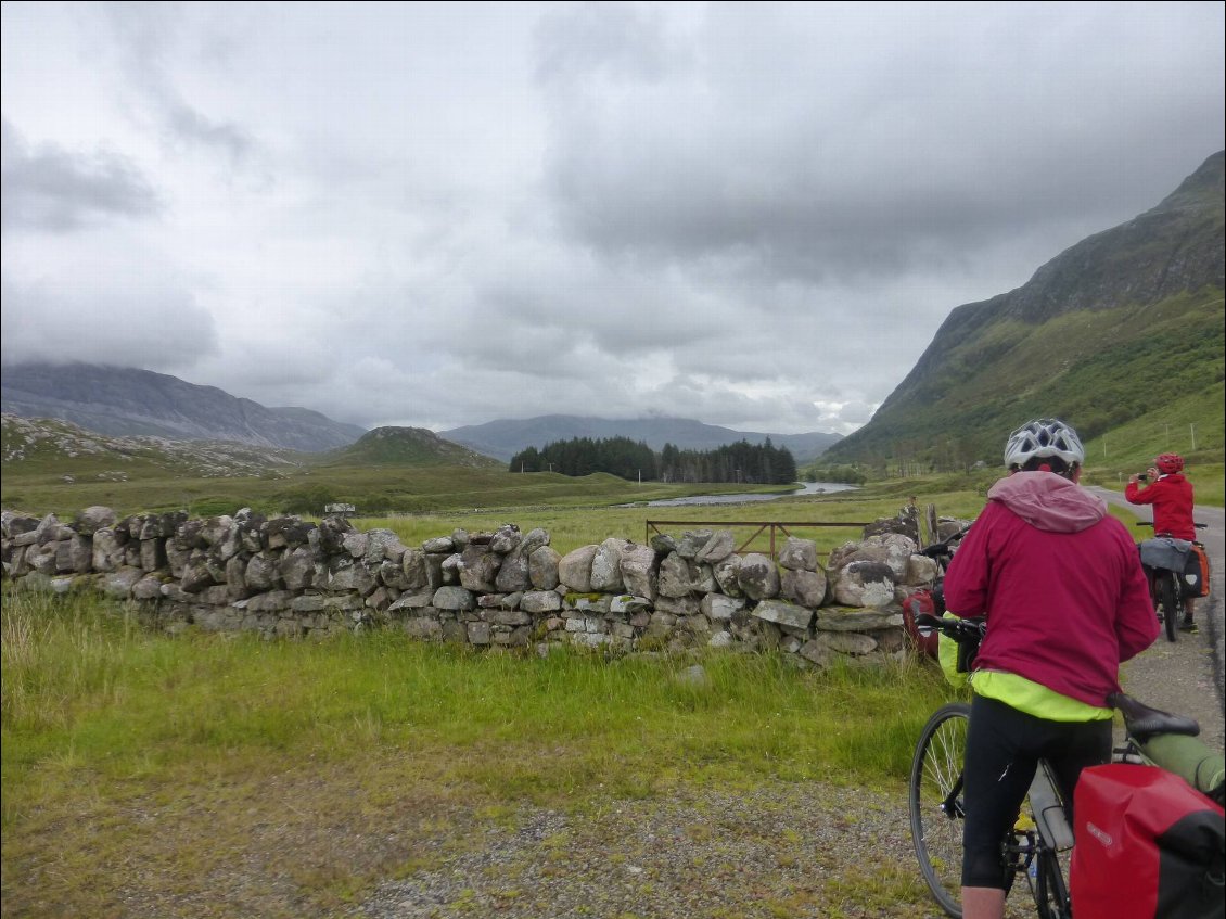 Dans la vallée qui nous conduit à Lairg