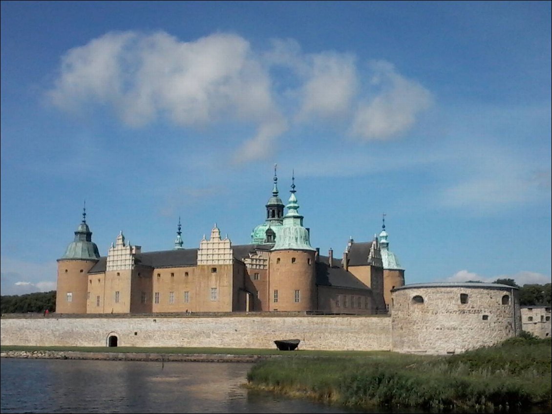 Le château face au détroit