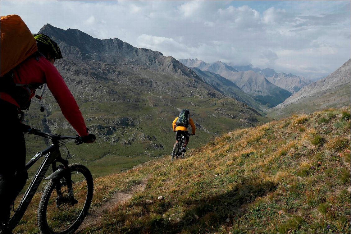 La zone minérale passée, la descente est joueuse...