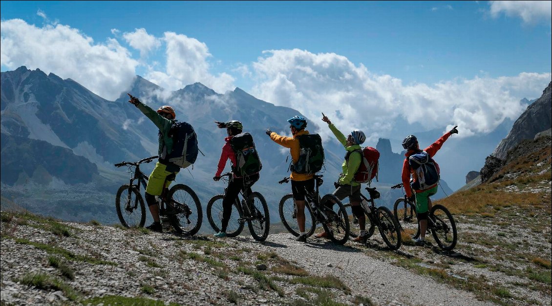 Couverture de Rouler à 3000 m entre France et Italie à VTT BUL