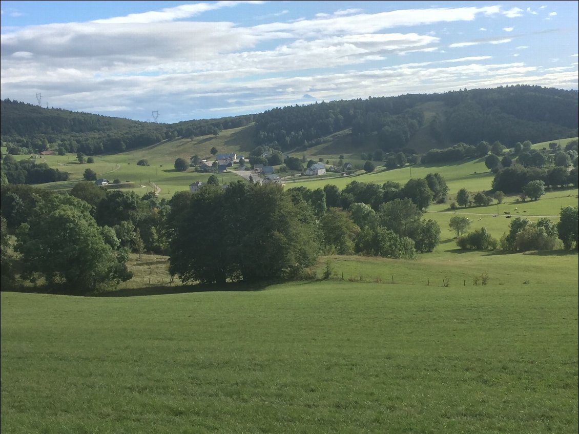 2 - Lajoux / plan d'hotonnes