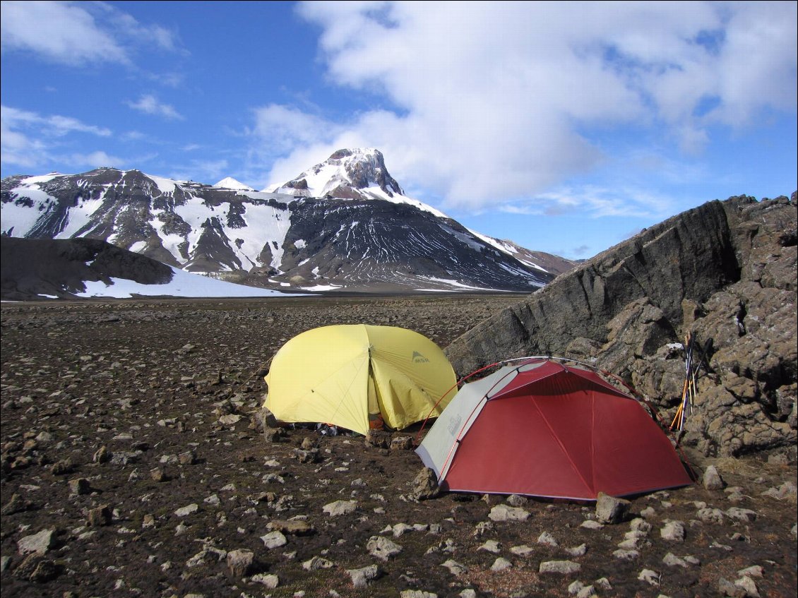 Bivouac dans le "wilderness" islandais, secteur du Kerlingarfjöll dans le centre du pays.
Photo : Johanna