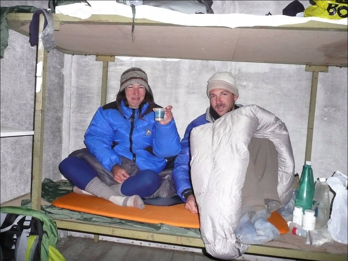 L'intérieur assez sommaire de l'abri Nautalda.
Photo : Johanna