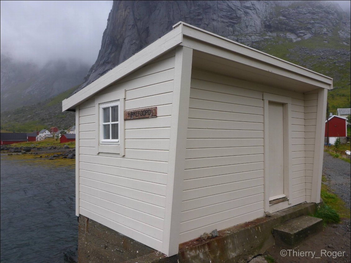 L'abri bateau de Kjerkfjorden bienvenu