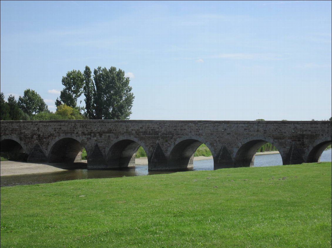 A travers la vallée de la Sélune...