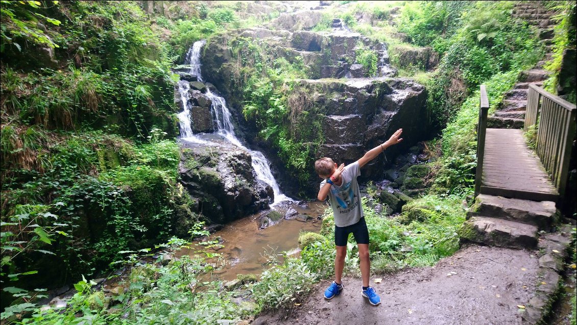 Et Dab en cascade...