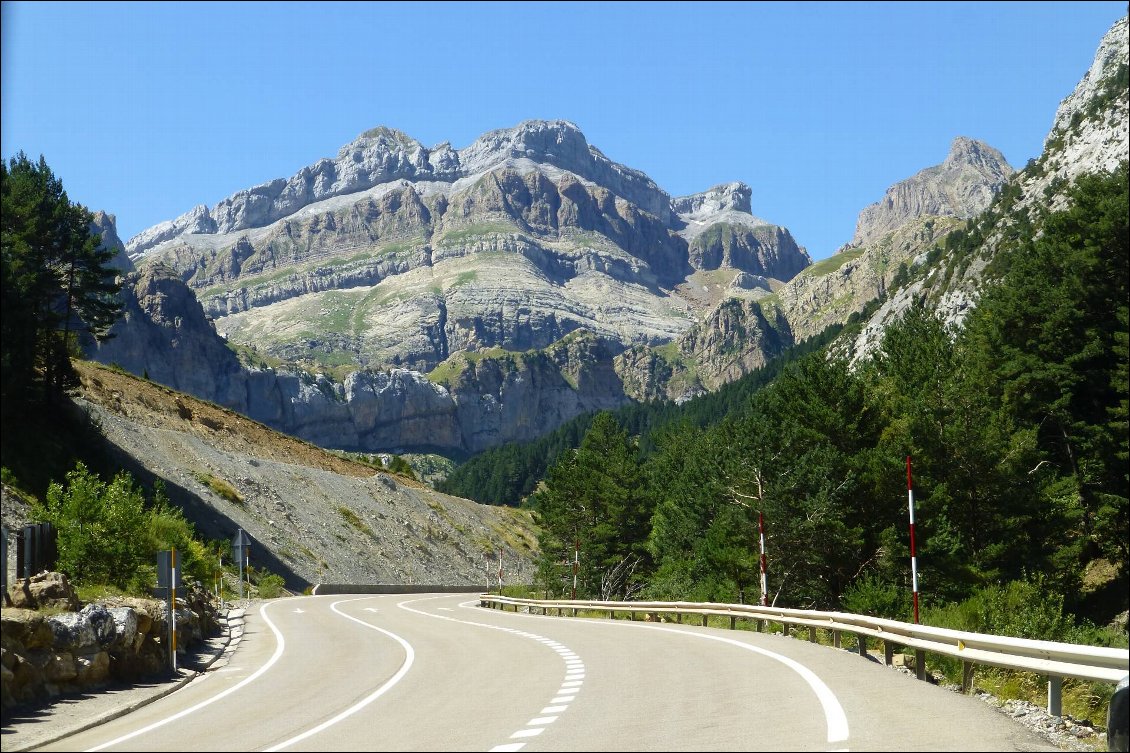 En montant au col du Somport