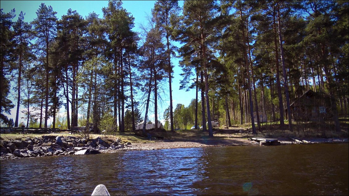 Bref retour à Padasjoki pour y laisser 5 kg de fringues mais c'est pas le poids qui gène c'est plutôt le volume.