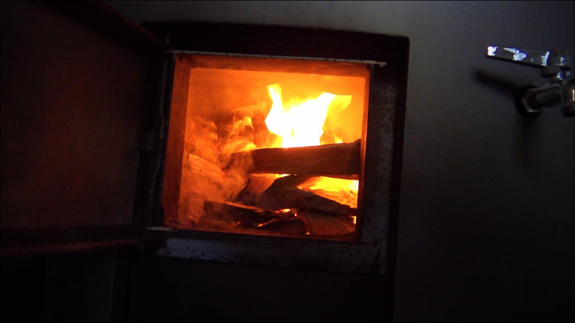 Le sauna est une invention Finlandaise qui rends accro ou qui fait fuir... un peu comme le téléphone portable qu'ils ont aussi "inventé".