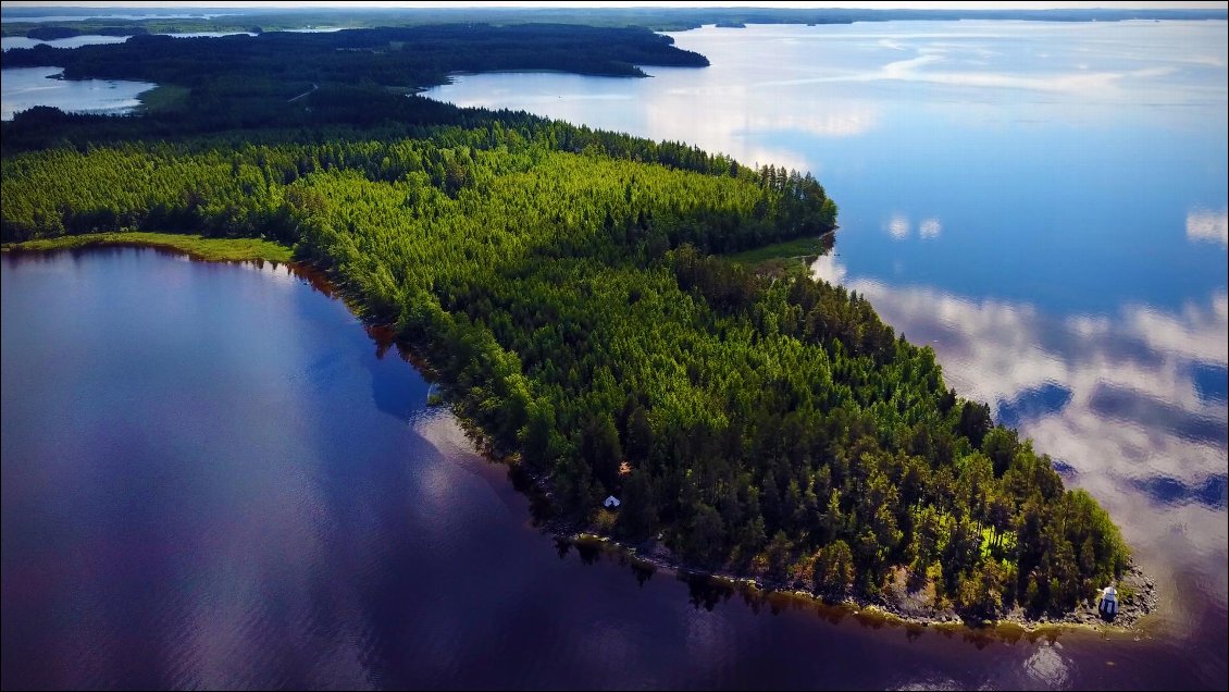 Fini les parcs nationaux, nous continuons de viser des chemins pour faire bivouac puisque tout y est plus appréciable.