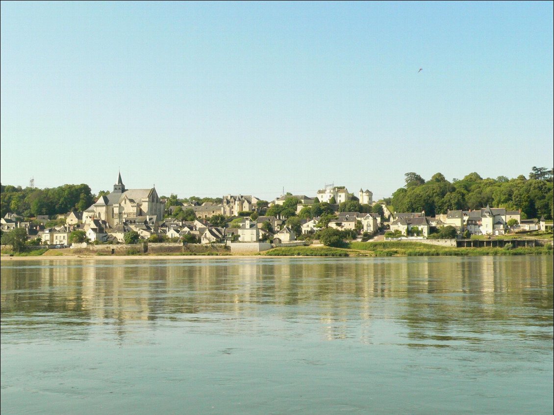 Candes-SAint-Martin, magique, vue du fleuve...