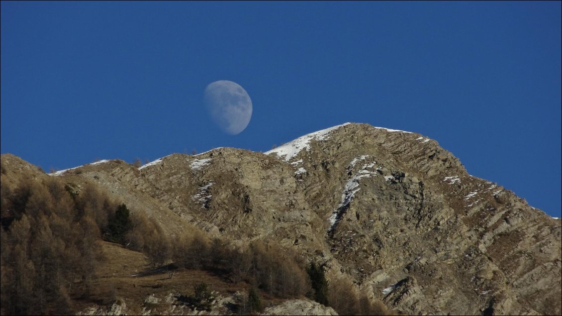 capturez-la-lune-en-photo