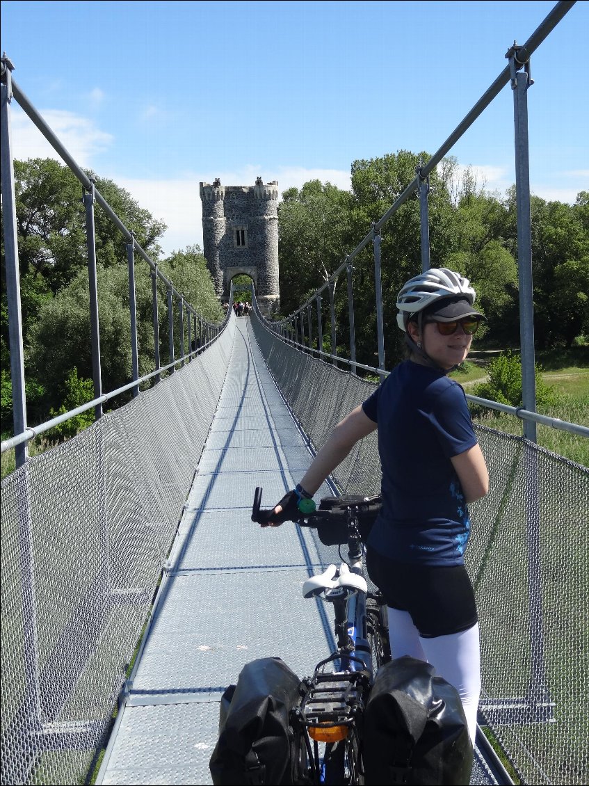 La passerelle suspendue de Rochemaure.