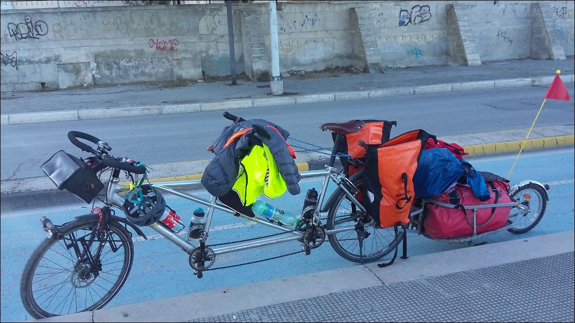 Ding dong le tandem et Pouet Pouette la remorque prêtée par Jean Michel