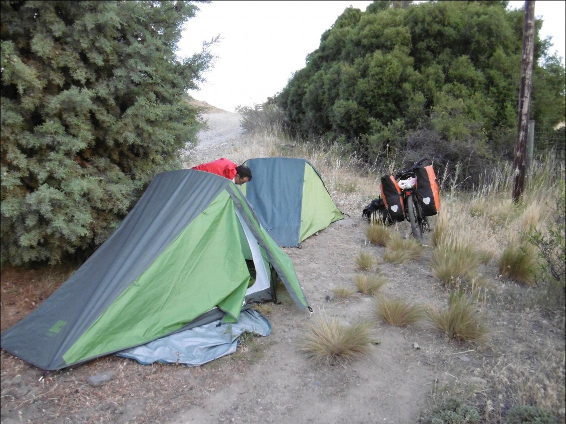 Camping sauvage près du rio Quiquihue.