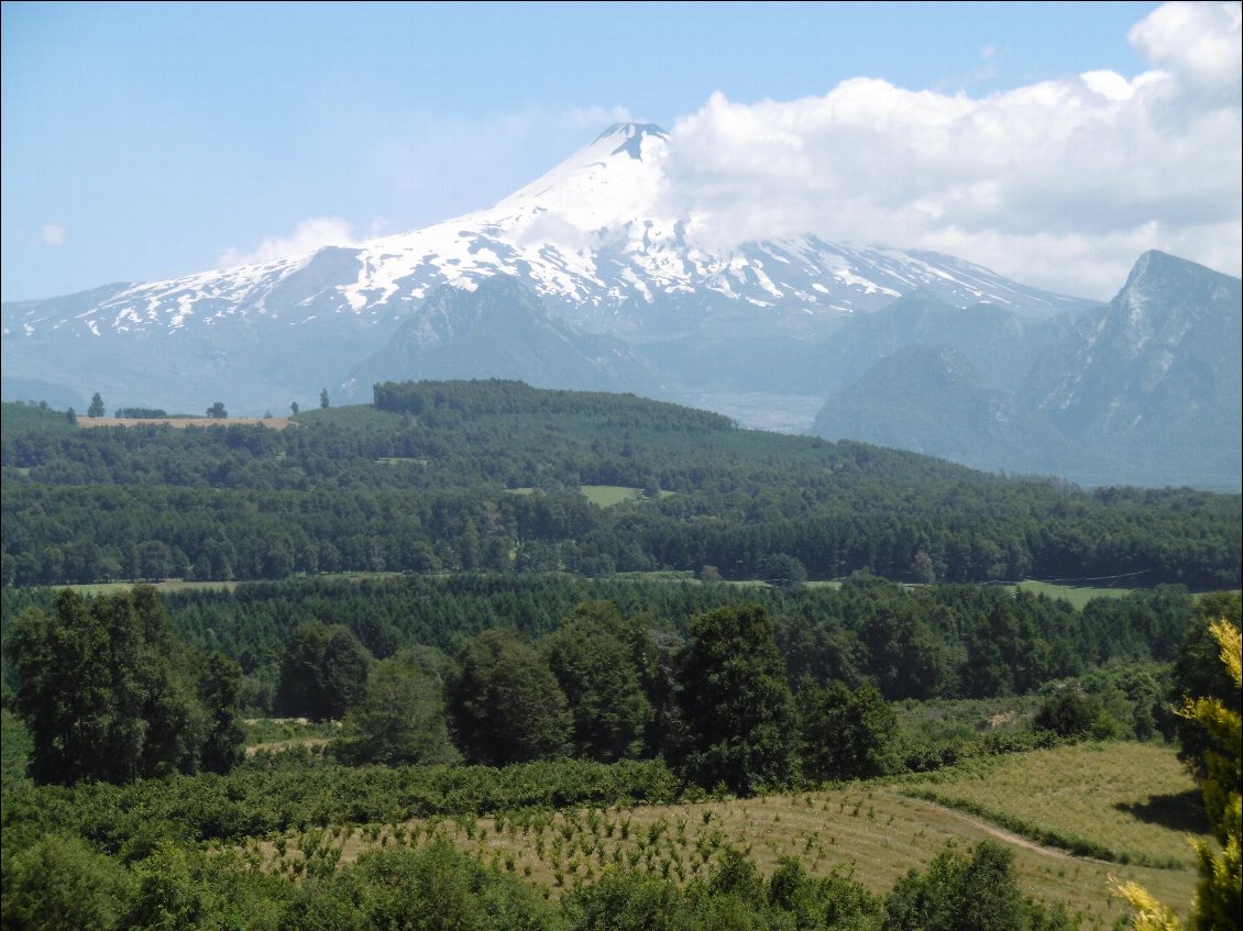 Le volcan Villarica se découvre