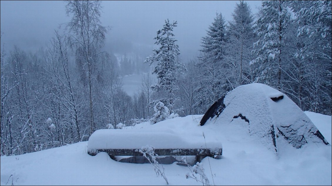 20# Matthieu
50 nuances de blancs.
Virée hivernale lors d'un séjour Erasmus à Trondheim en Norvège.