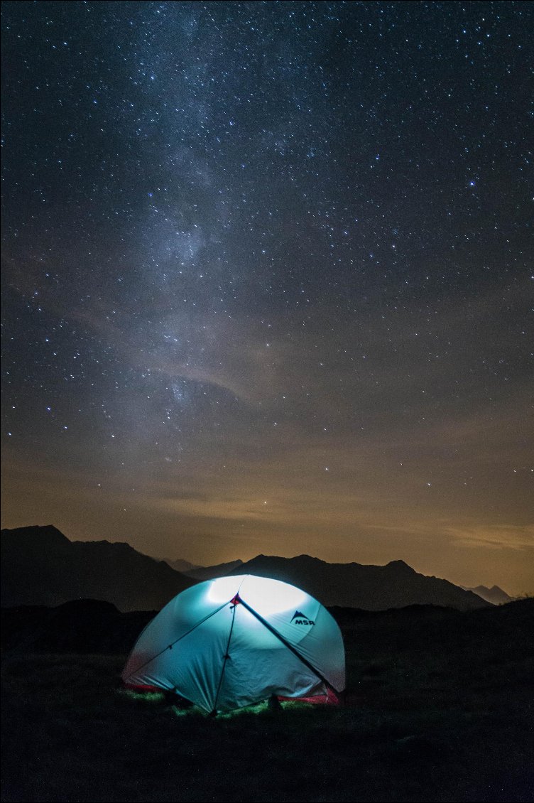 #7 Clément MURAT.
Vers minuit, la nuit du 25 août 2017. Nous venions de finir les cours et ma copine et moi sommes partis randonner sur la montagne d'Outray dans le Beaufortain , nous avons campé sous une nuit magnifique à 2000m d'altitude loin de toute pollution lumineuse et c'est avec plaisir que nous vous partageons ce moment. :)