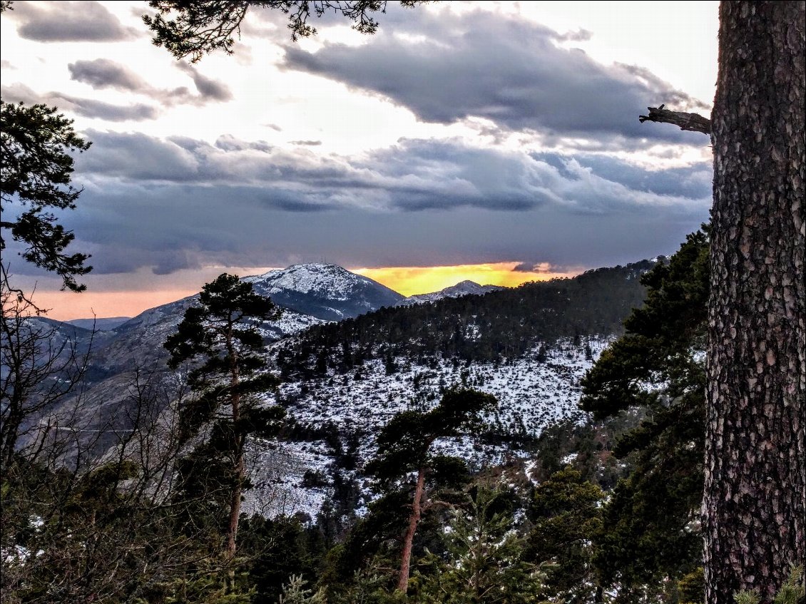 Couché de soleil sur les Préalpes d'Azur