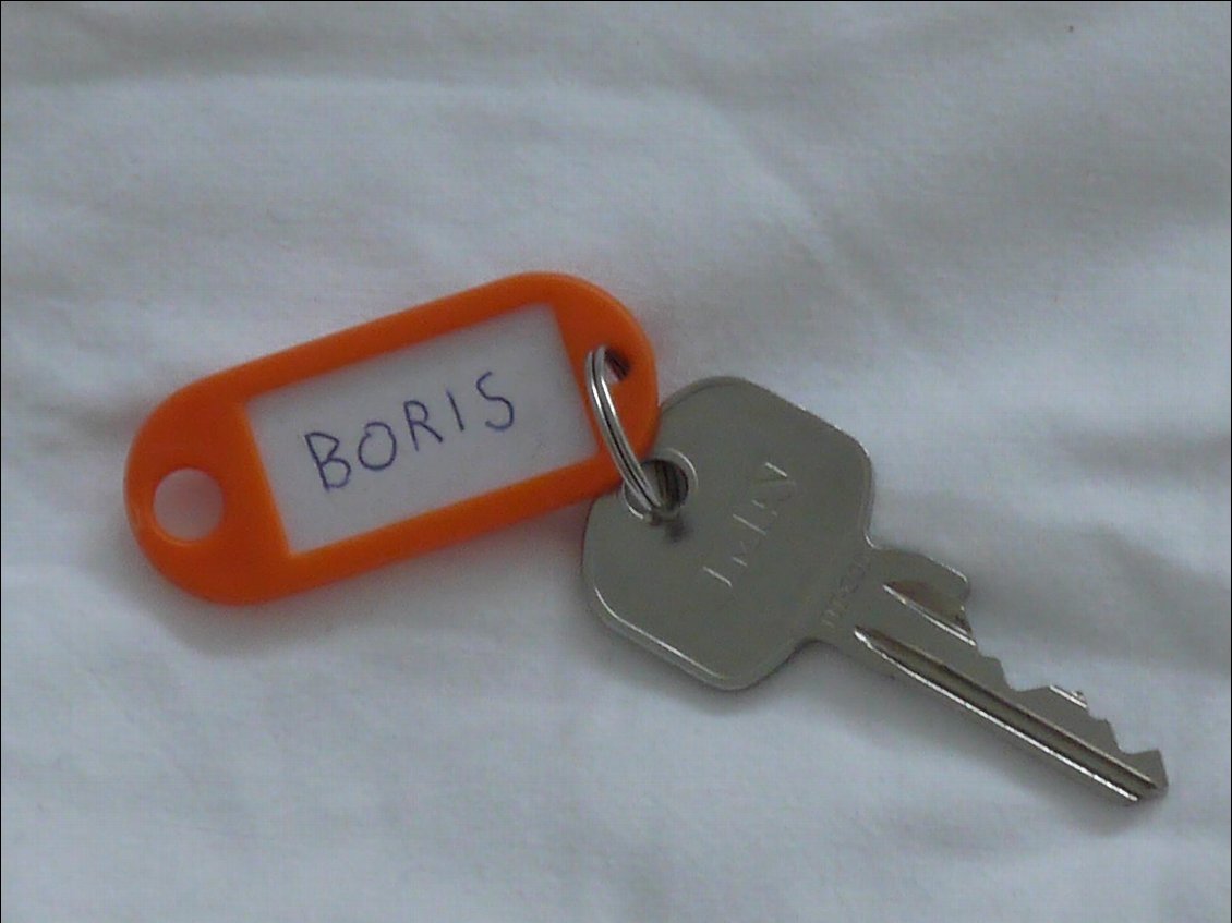 le nom de notre chambre sur les toits a Split.... ˙(on a pas fait des cartons sur les chats...)