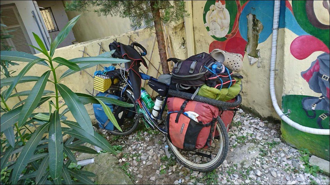 Dernière photo du vélo par un gars de l'hôtel juste avant qu'il parte.