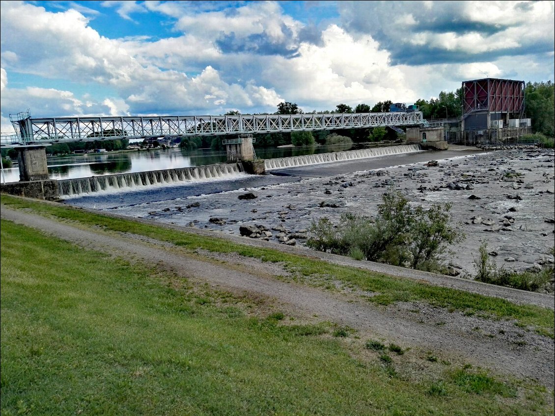 Barrage électrique de Saint-Léger-des-Vignes