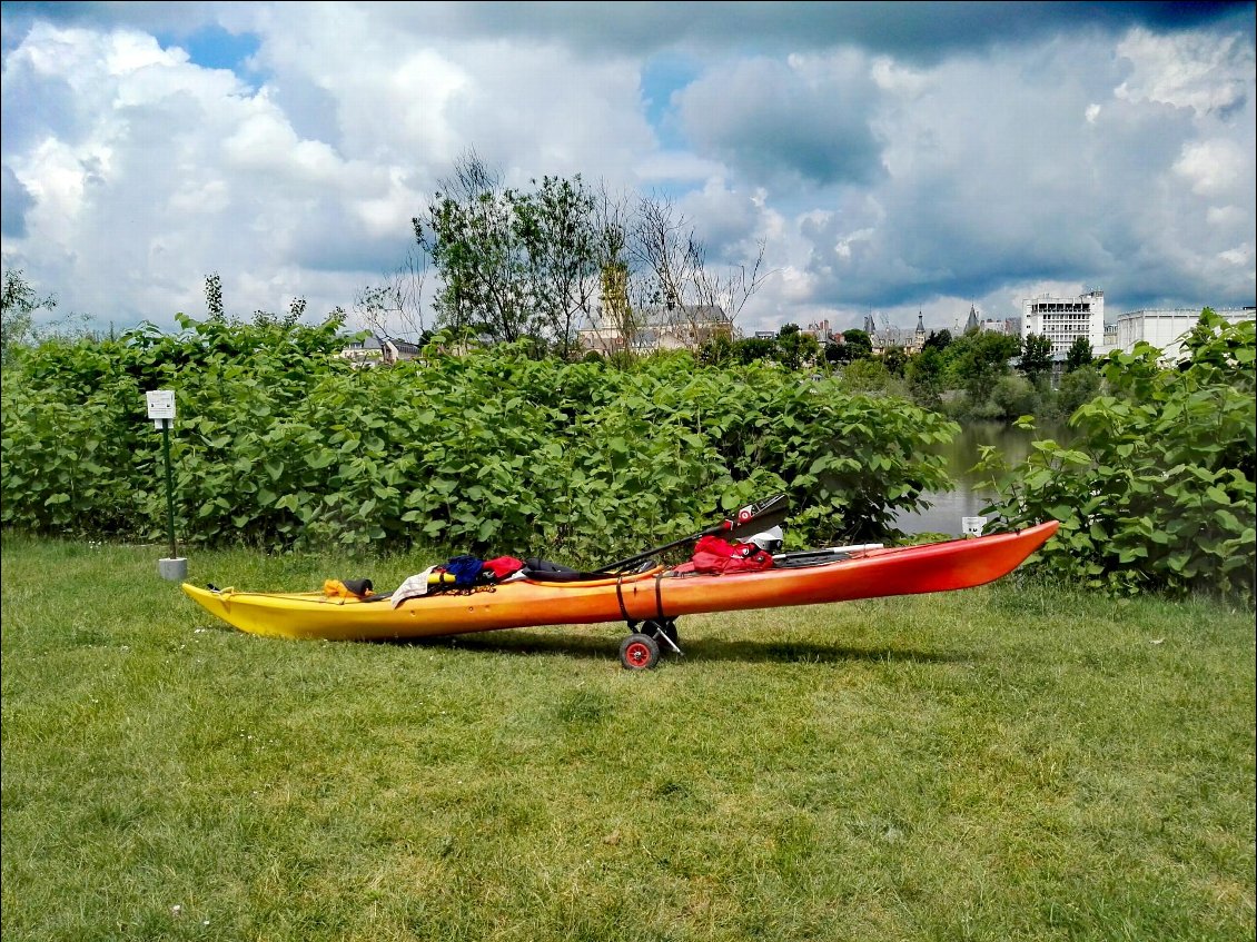 Camping de Nevers. Portage