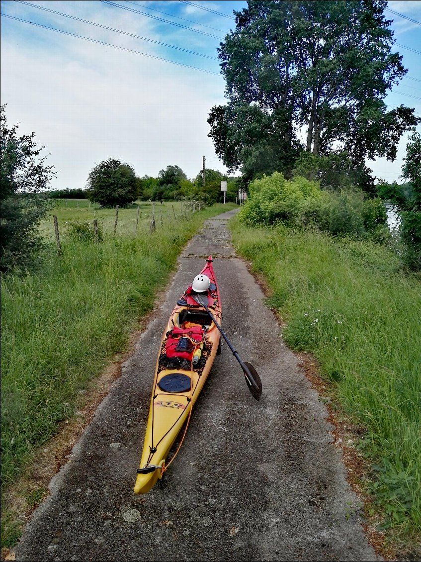 Portage rive droite.