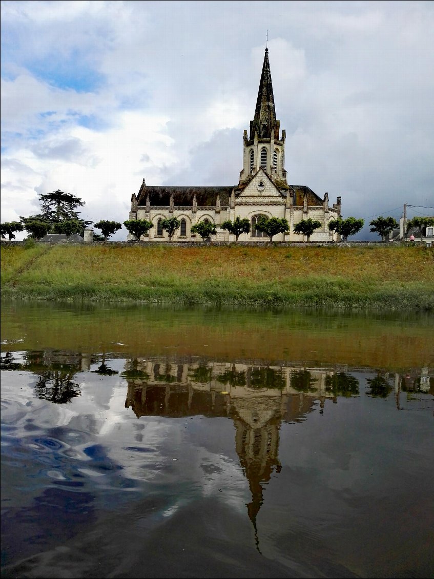 Eglise de Bréhémont