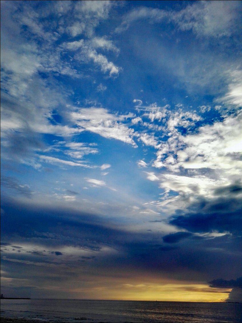 Port au Loup. Coucher de soleil
