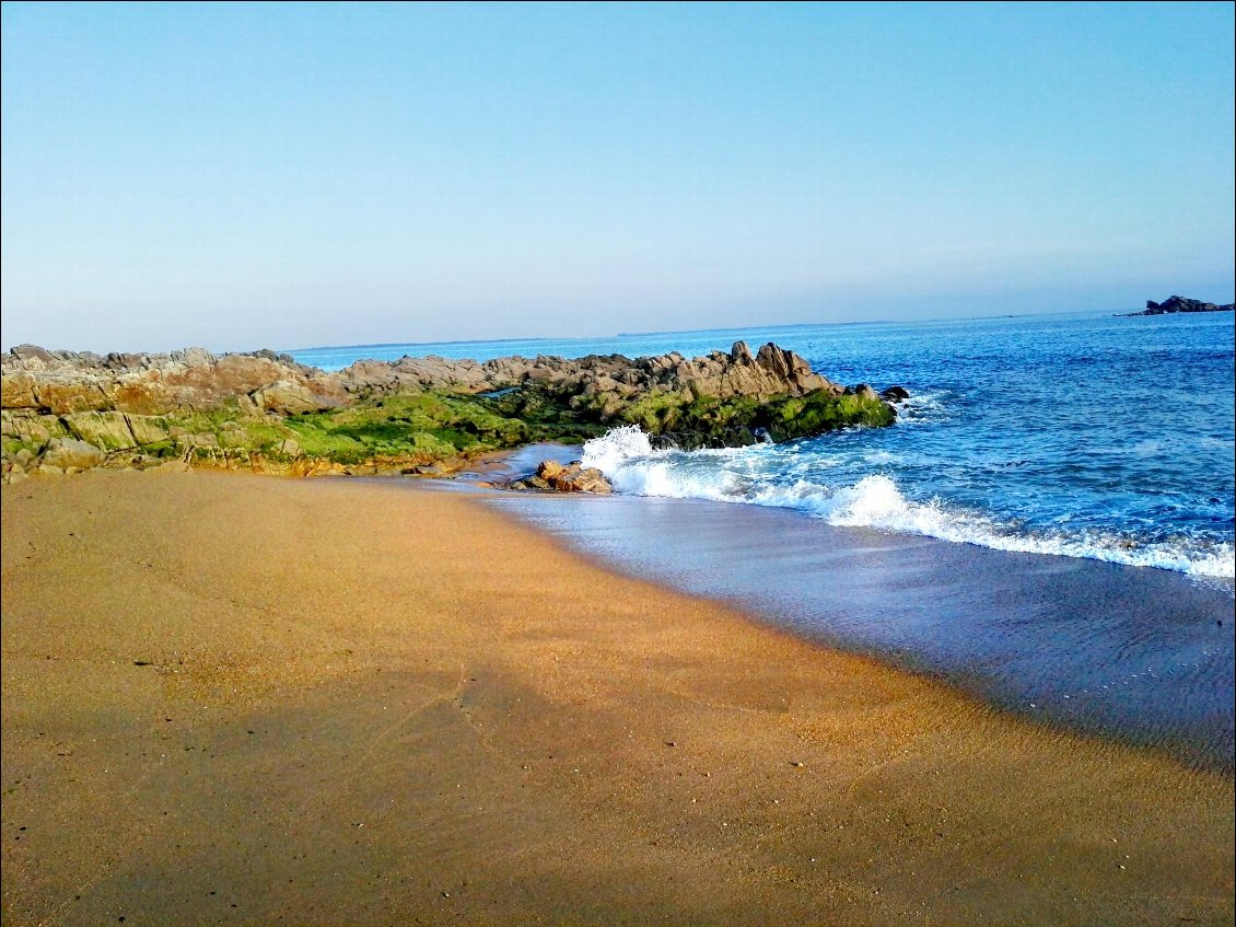 Plage de Kerouriec et pointe de Porh Lineneü