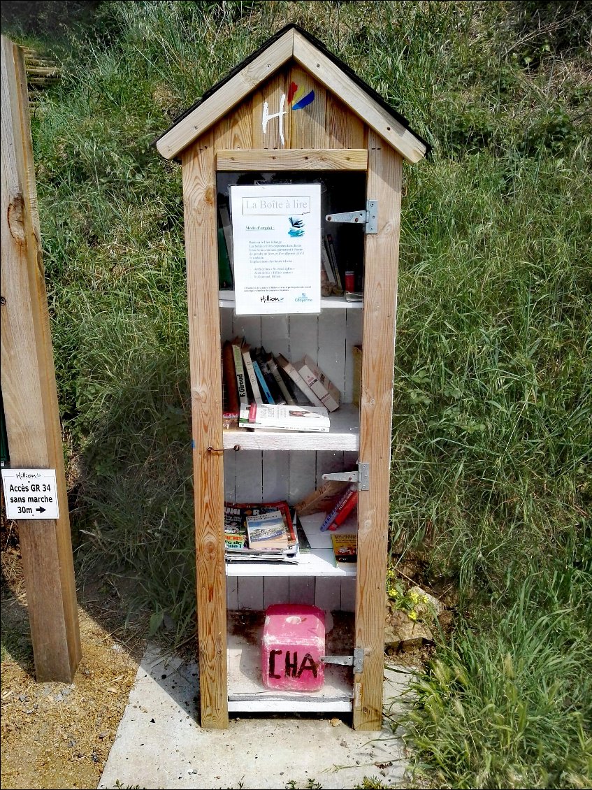 Saint-Guimont. Boîte à lire