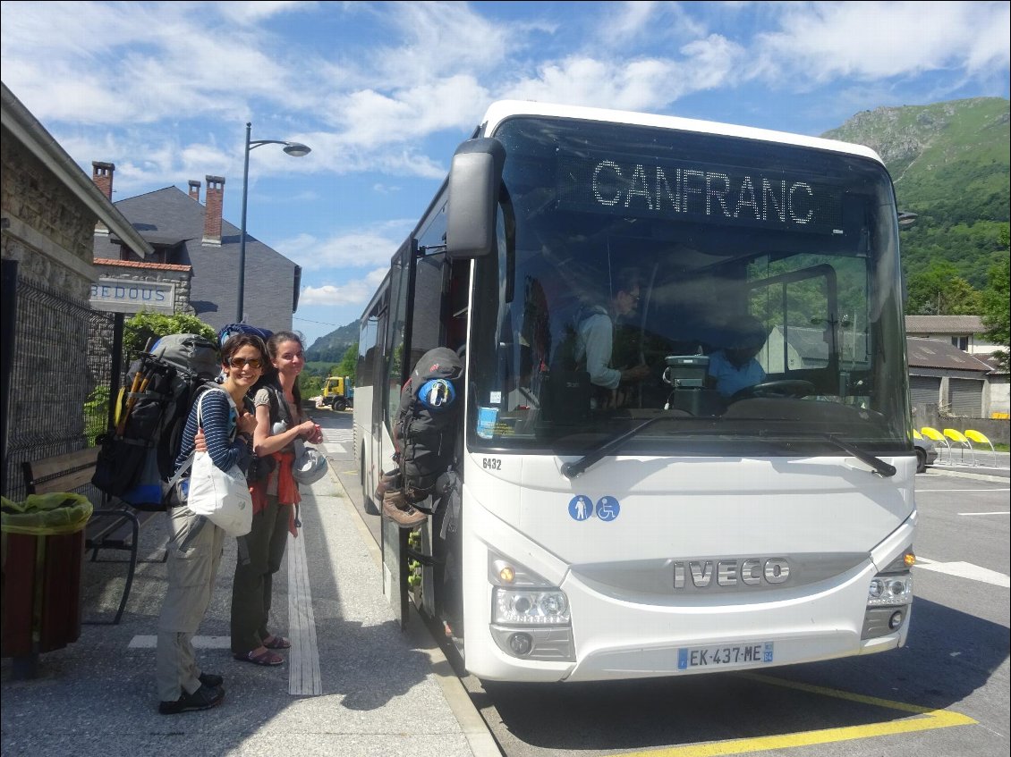 Bus à Bedous direction Canfranc. Notre arrêt sera Urdos douane