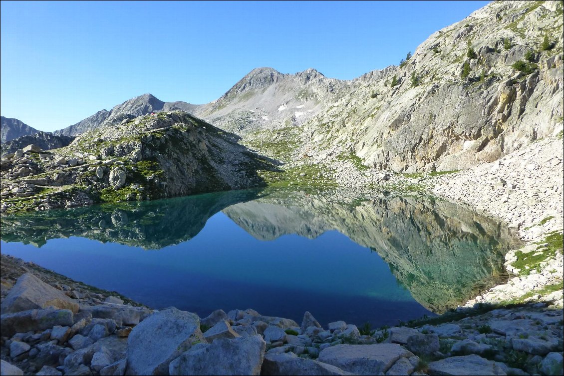 Couverture de Re traversée du Mercantour par les lacs