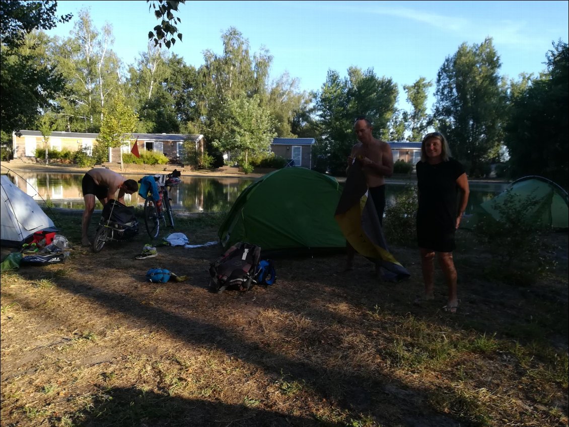 Notre campement au lac de Bruges a proximité de Bordeaux