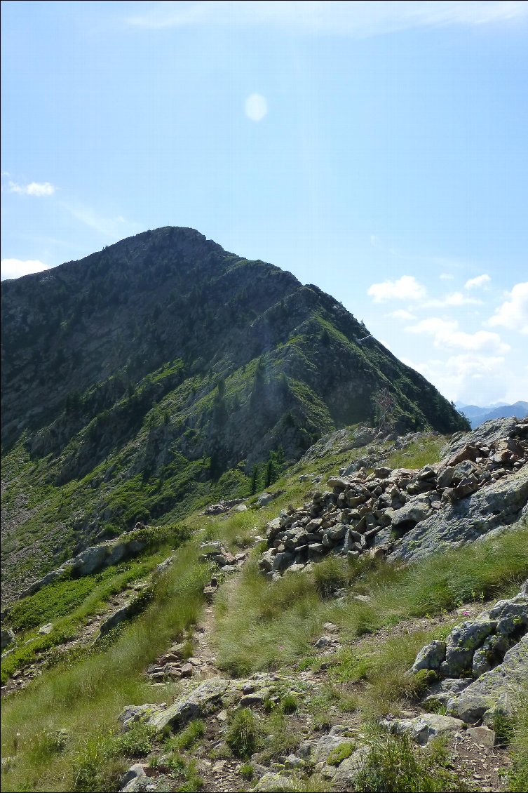 - mais aussi d’arêtes quand on sort des sentiers (c'est joli mais faut pas se louper...)