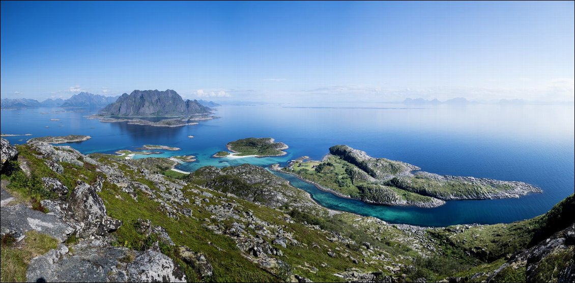 Les eaux turquoise de Kuholmen
Photo : Florent Pedrini
Voir son site Web verticalflow, ainsi que sa  page Facebook