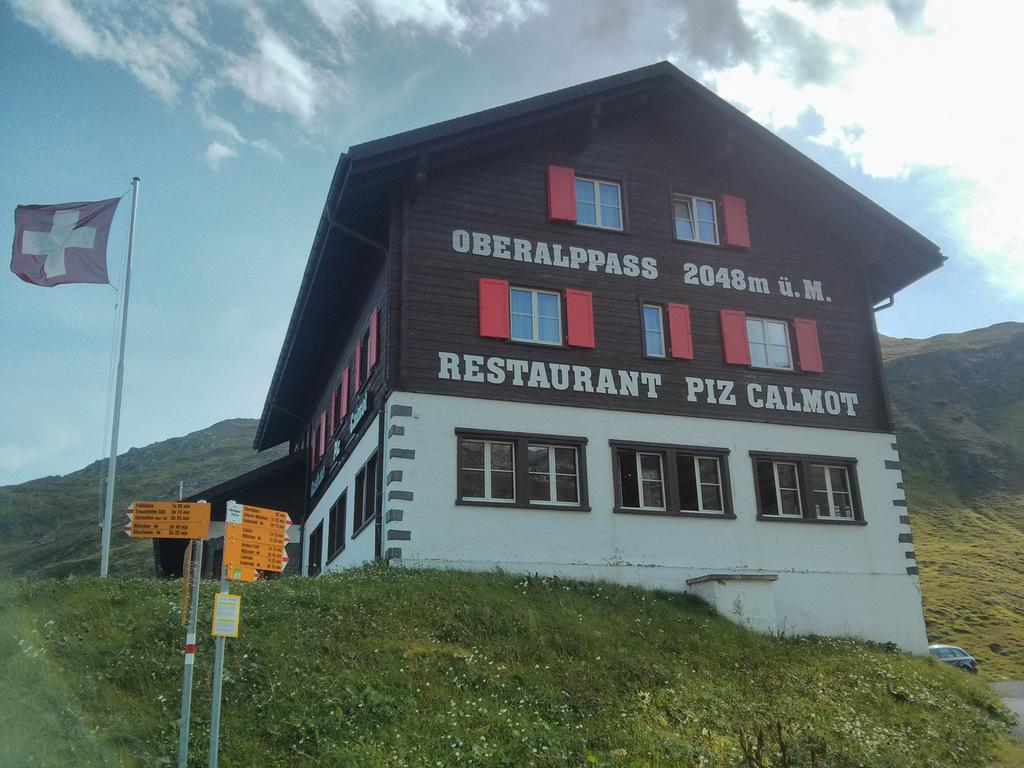 Au col de l'Oberalp