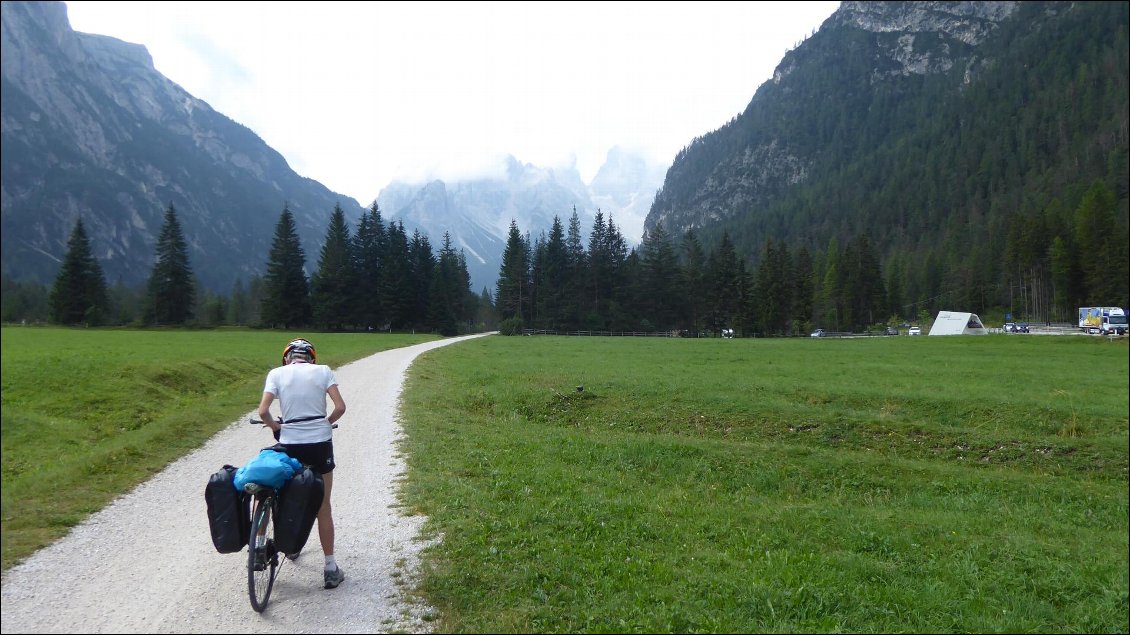 Piste cyclable au S de Toblach See