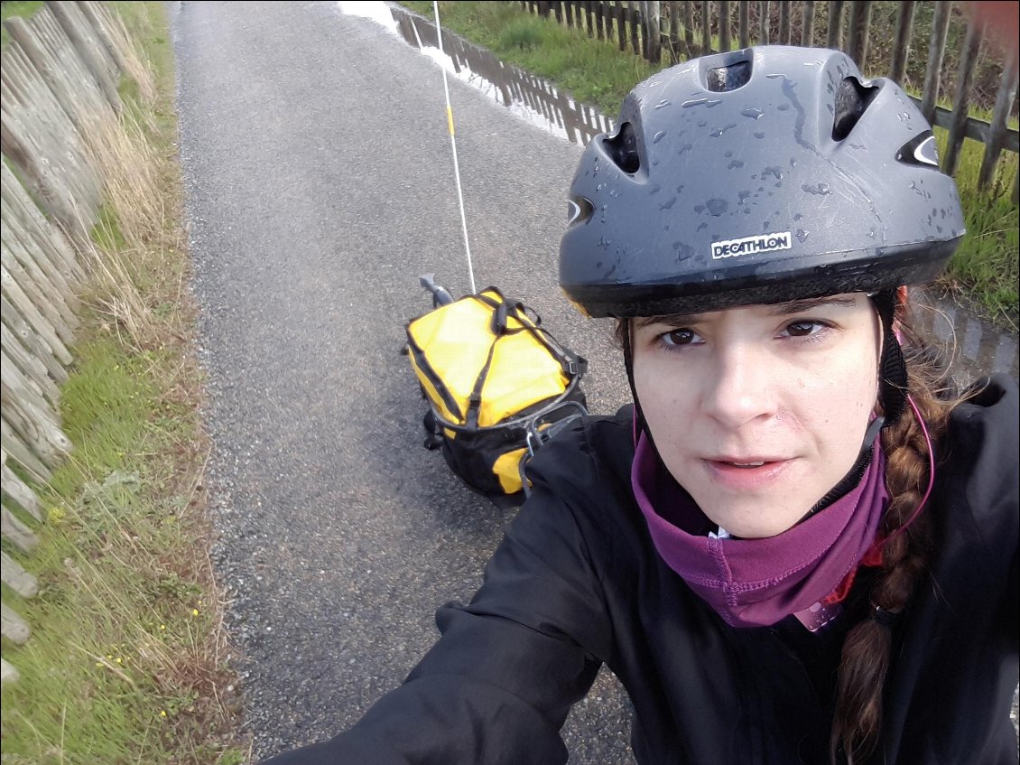 Entrainement sous la pluie sur la voie verte passa pais