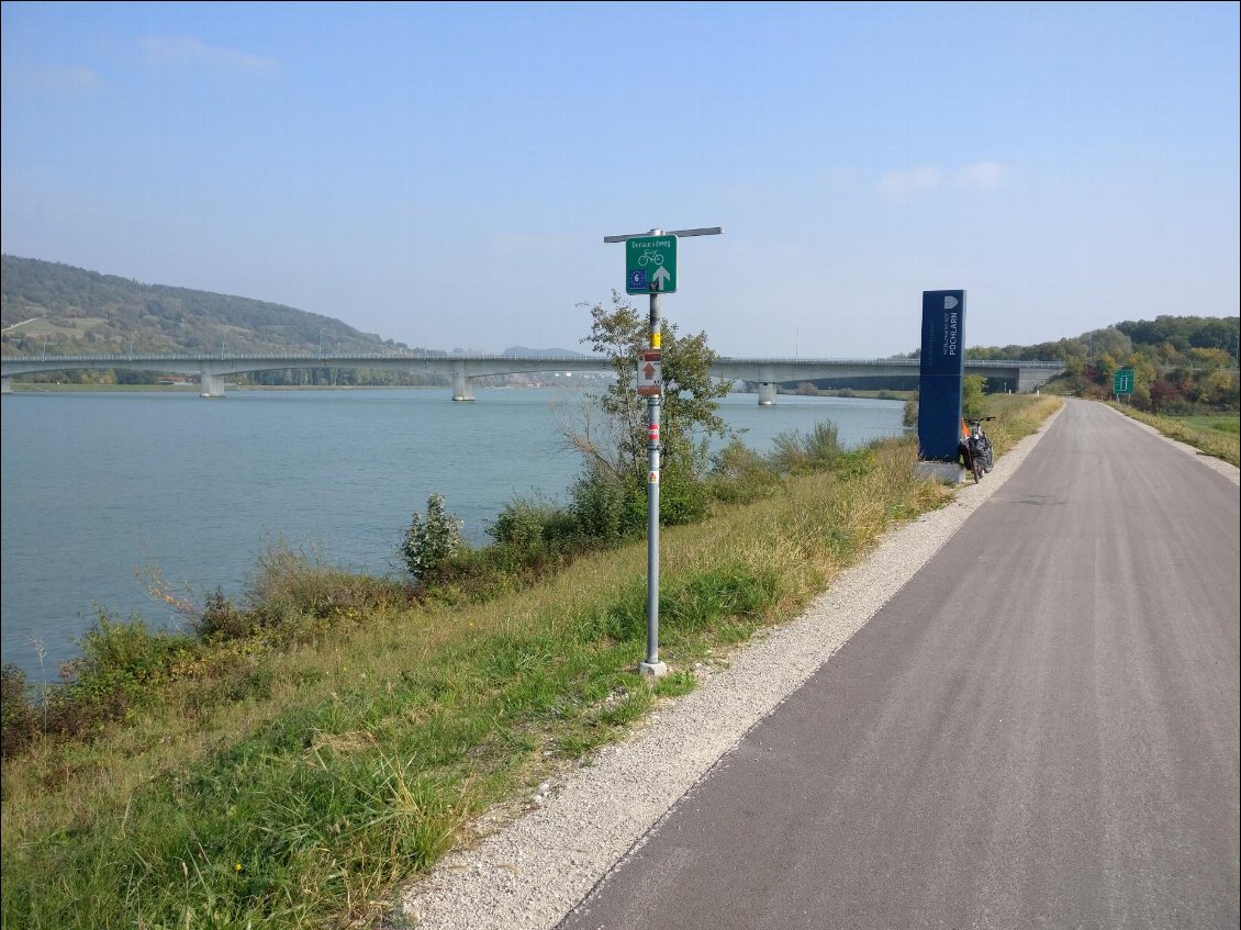 Premiers tours de roues sur l'Eurovéloroute 6